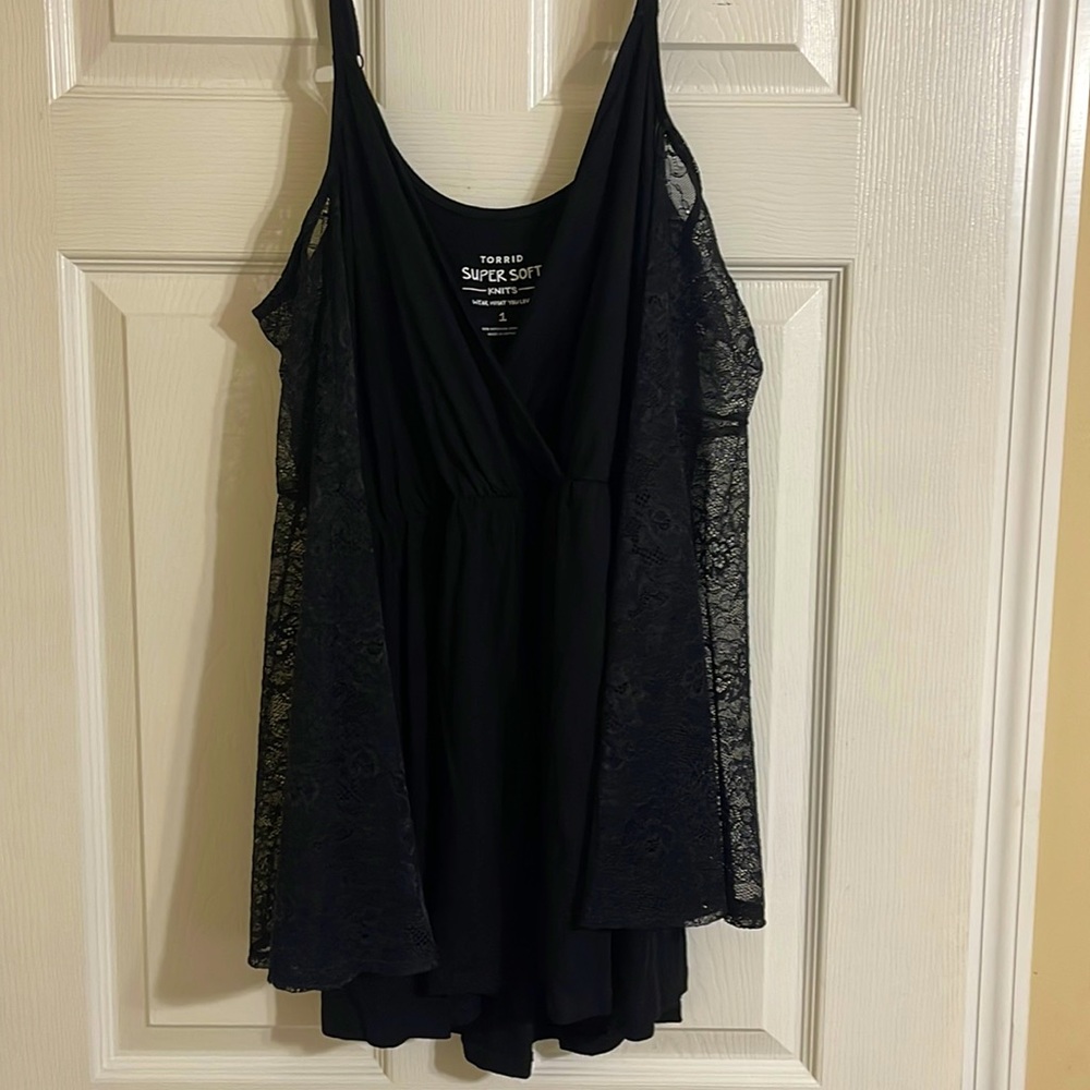 Torrid blouse with lace sleeves